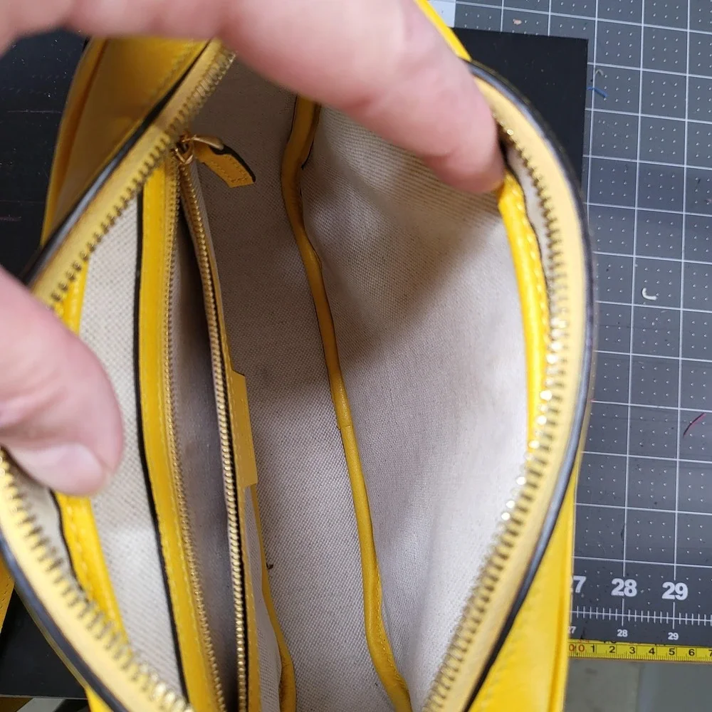 Gucci Womens Interlocking GG Star Crossbody Bag Yellow Size 9"x7"x2"‎ - Picture 7 of 8